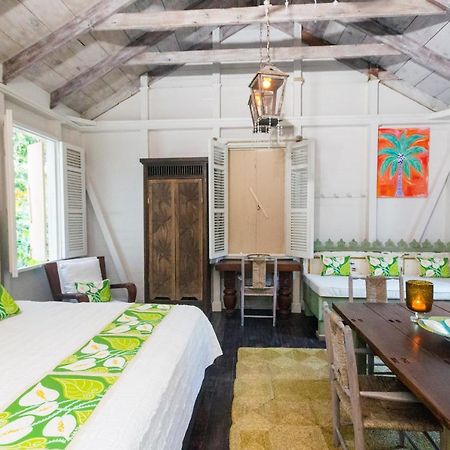 Pink Plantation House Hotel Кастри Екстериор снимка